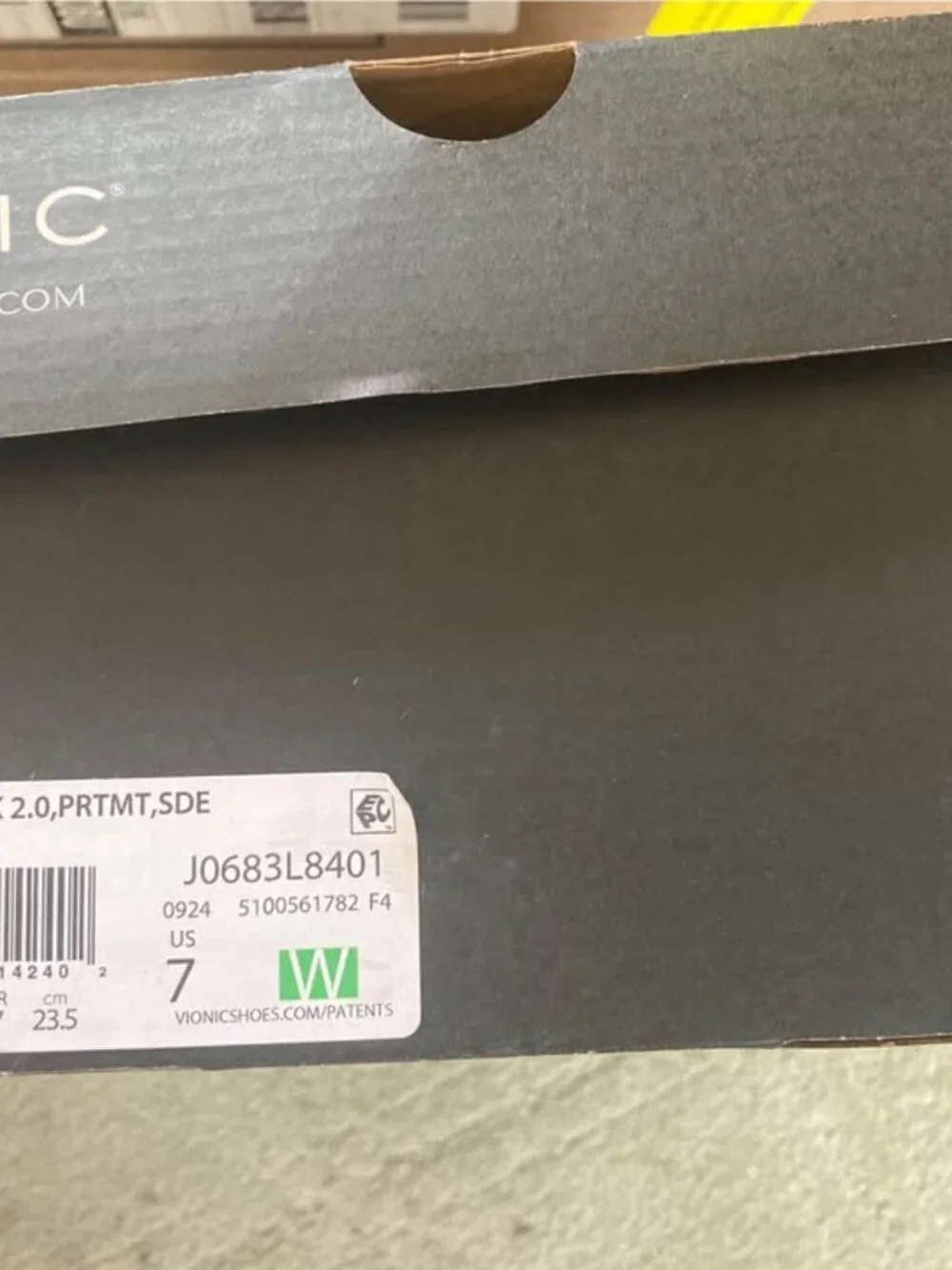 Vionic 23Walk 2.0 Sneaker women’s size 7W. NIB - Picture 6 of 6